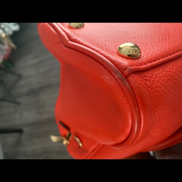 SOLD! Michael Kors Handbag - Picture 7 of 14